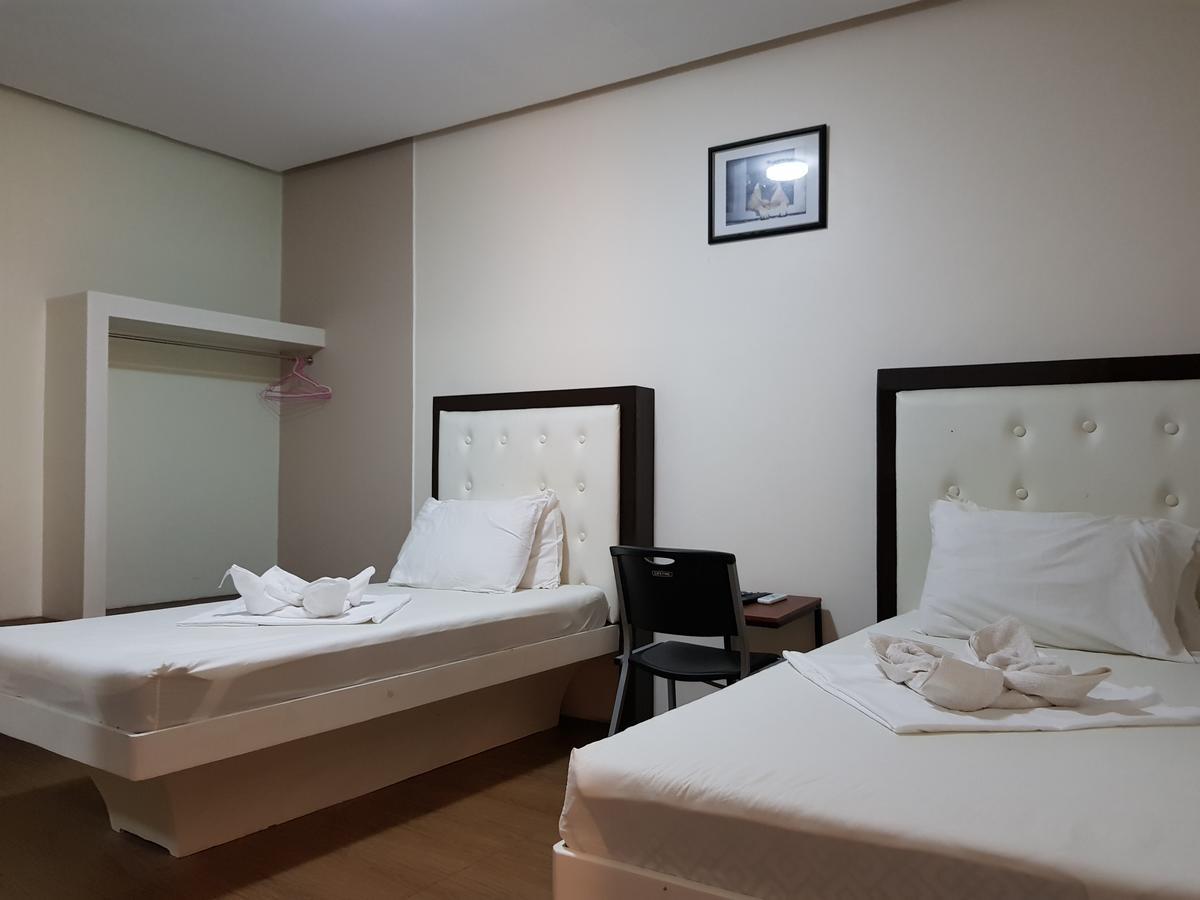 Hotel Giorgio General Santos City Exteriör bild